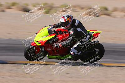 media/Dec-10-2023-SoCal Trackdays (Sun) [[0ce70f5433]]/Turn 9 Inside Set 2 (1115am)/